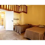 2 Bedroom Lovely In Appartamento