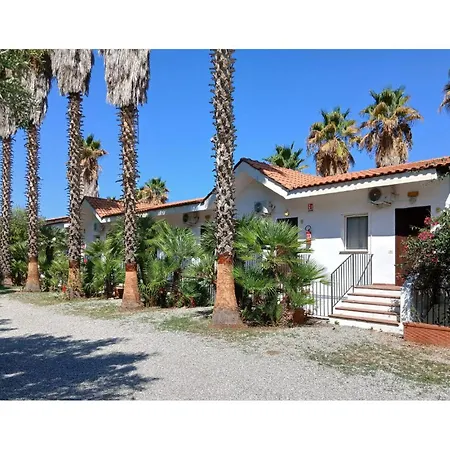 2 Bedroom Lovely In Apartment *