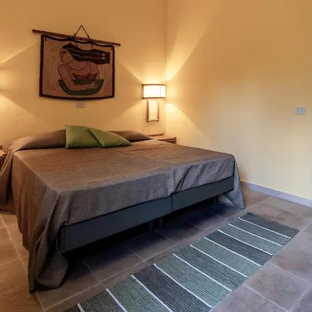 2 Bedroom Lovely In *